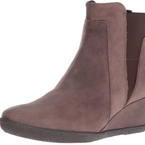 Geox Shoes - US 6 | Geox | Women | Ankle Bootie | Chestnut